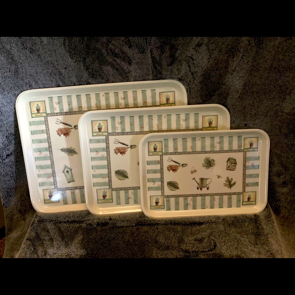 Eurita Trays